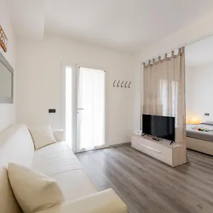 Bnbutler - Archimede 53 - Bright Appartamento Milano